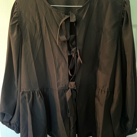 Ladies Top - Picture 2 of 4